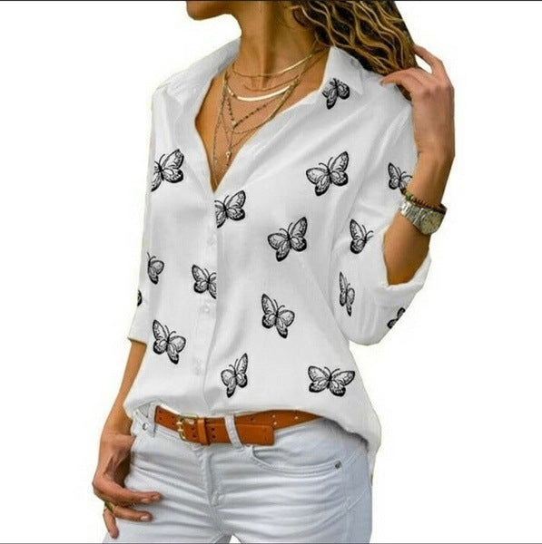 Neleia – Relaxed Fit Blouse with Butterfly Print