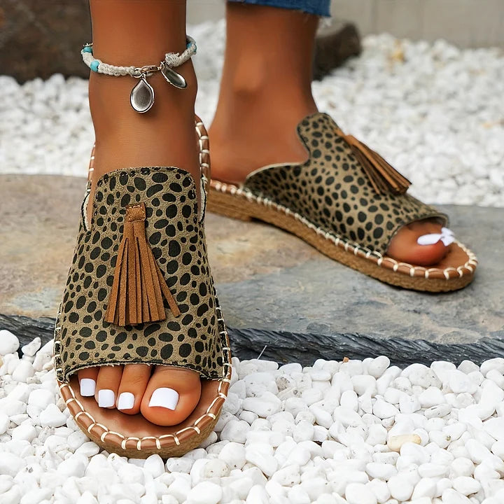 CASUAL LORRAINE ORTHOPAEDIC SANDALS