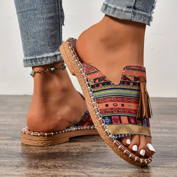 CASUAL LORRAINE ORTHOPAEDIC SANDALS