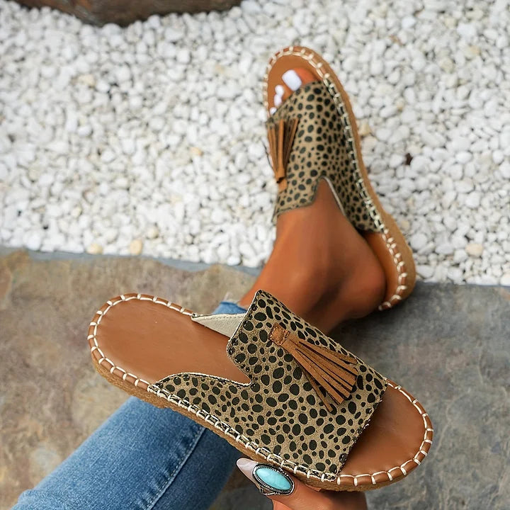 CASUAL LORRAINE ORTHOPAEDIC SANDALS
