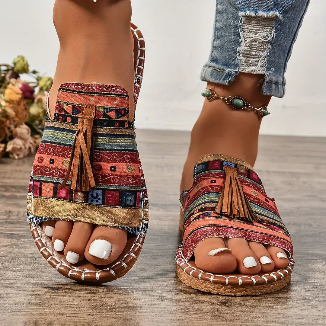 CASUAL LORRAINE ORTHOPAEDIC SANDALS