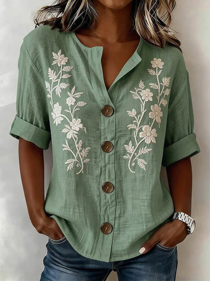Yara – Top with Button Closure